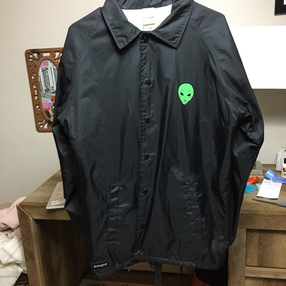 Ripndip windbreaker WE OUT HERE. Large. - Picture 2 of 2